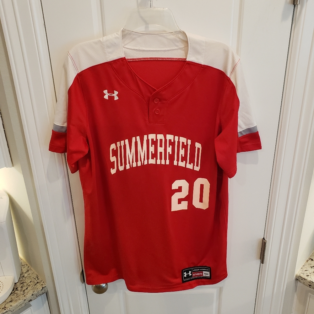 Under Armour 🏈⚾️⚽️🥎🏀